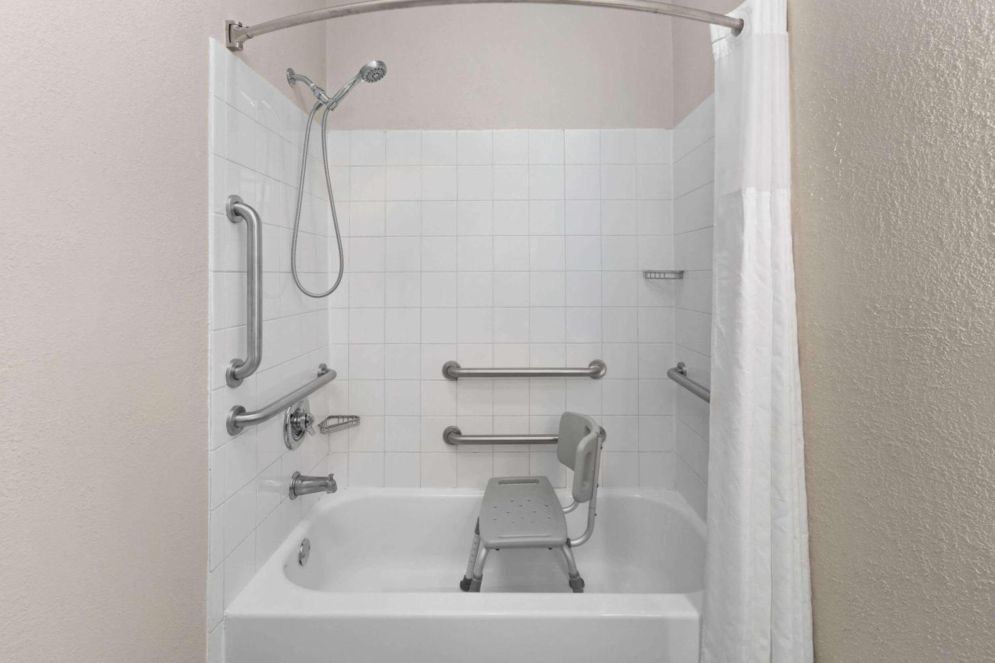Wingate By Wyndham 2* Marion