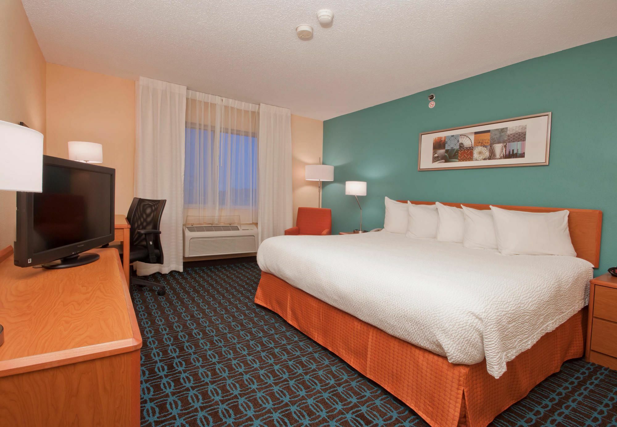 Wingate By Wyndham Hotel